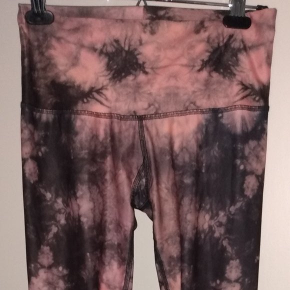 Teeki Eagle Feather Pink Hot Pant Leggings Size M - Picture 5 of 16